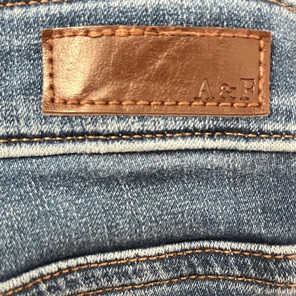 Abercrombie & Fitch Skinny Jeans - Picture 3 of 6